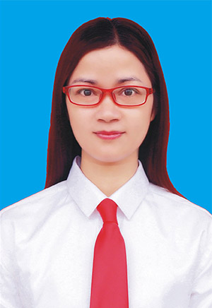 何丽芳